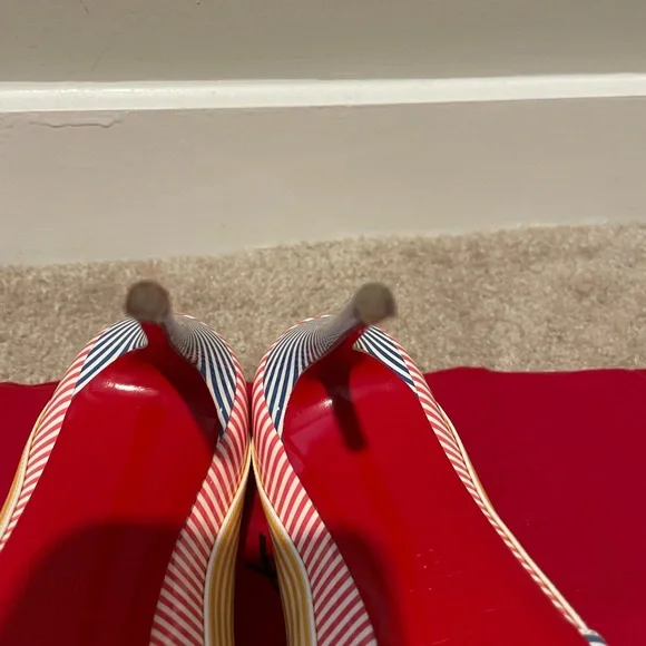 Christian Louboutin Marine Alta Heels - Picture 6 of 7